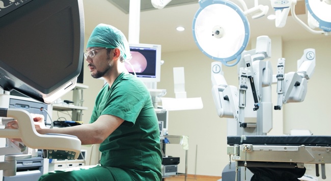 RSU Bunda Jakarta Siap Mengembangkan Teknologi Robotic Surgery